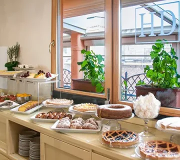 صبحانه روف گاردن تهران